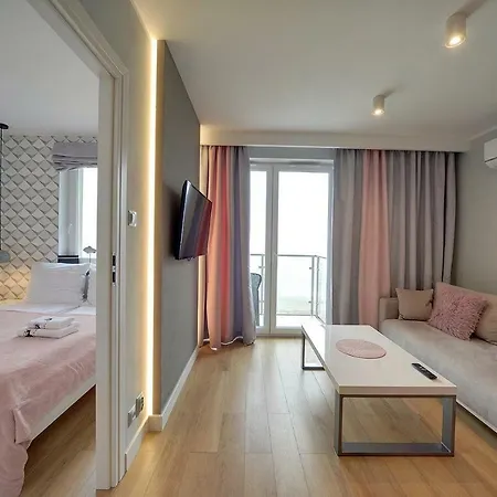 Pink Lesne Tarasy Apartment Dziwnowek