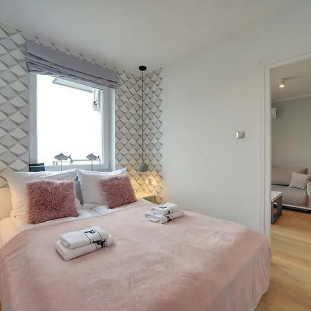 Pink Lesne Tarasy Apartment Dziwnowek