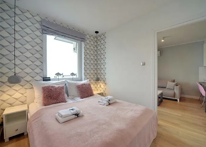 Pink Lesne Tarasy Apartment Dziwnowek